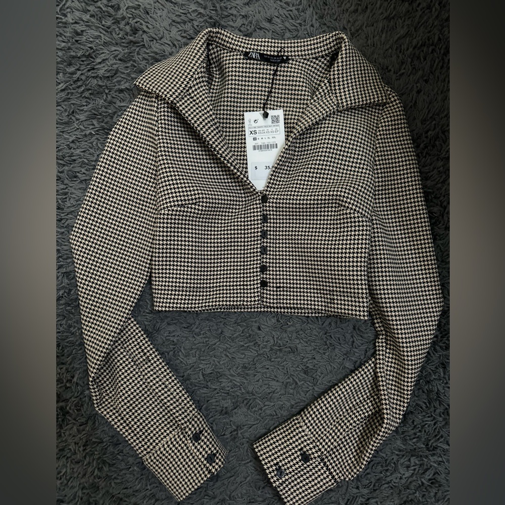 Crop shirt white and black pattern size XS